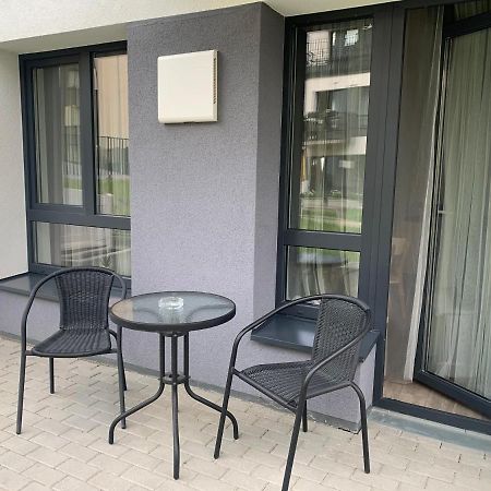 Near Ozas Studio Apartment Vilnius Exterior photo